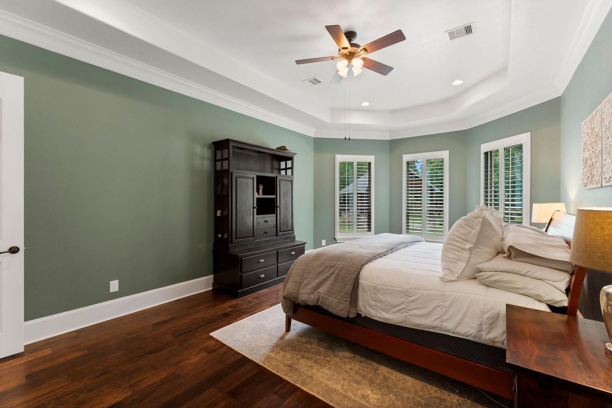 Bedroom, Interior, Recessed Lighting, Wood Texture Flooring