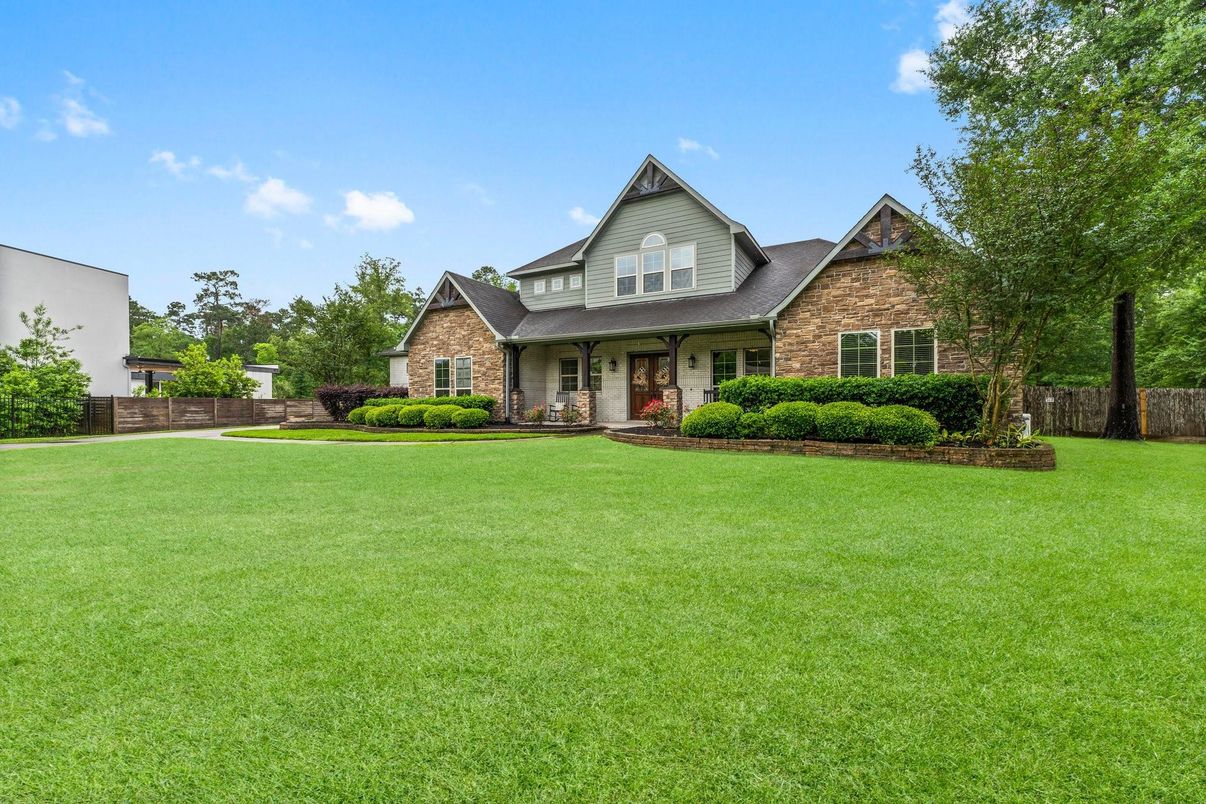 Backyard, Exterior, Facade, Brick Facade, Tudor Revival