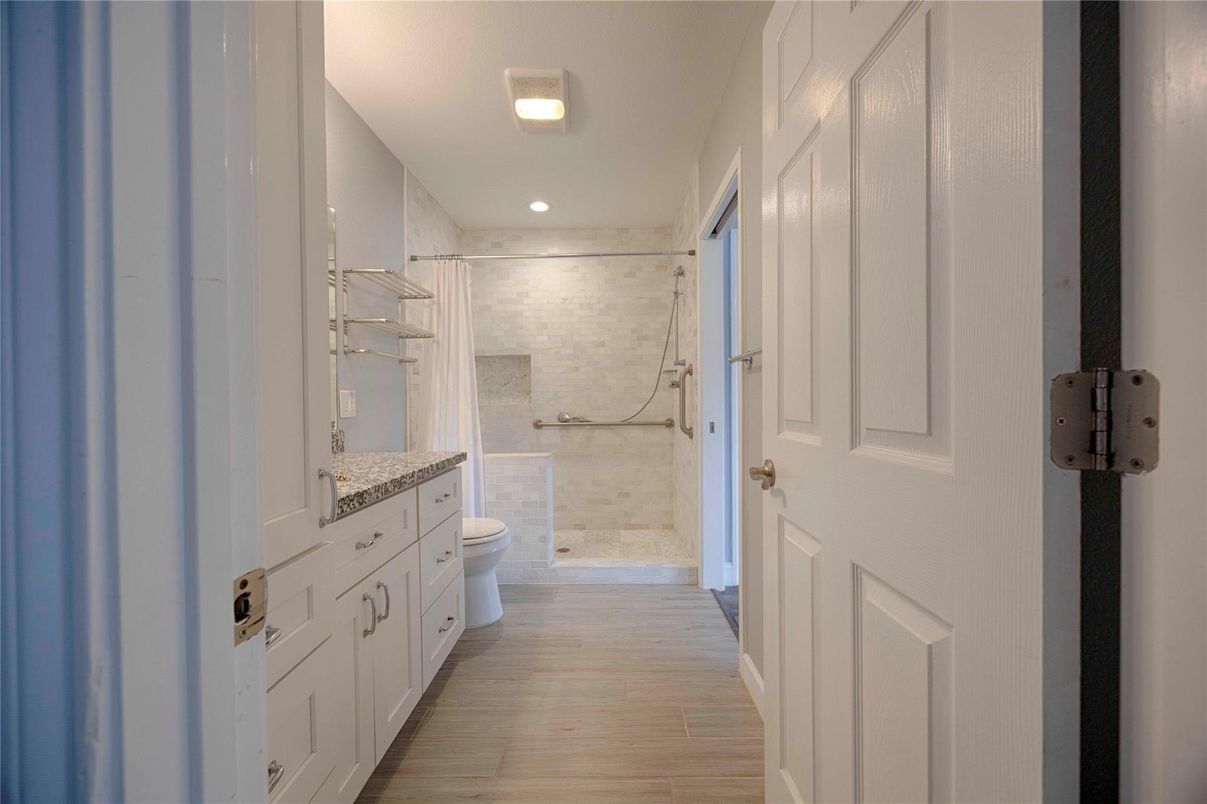 Bathroom, Interior, Recessed Lighting, Wood Texture Flooring
