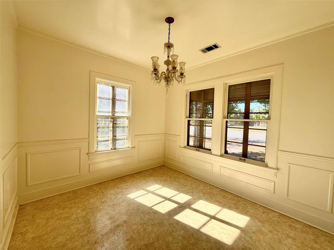 Chandelier, Empty room, Interior