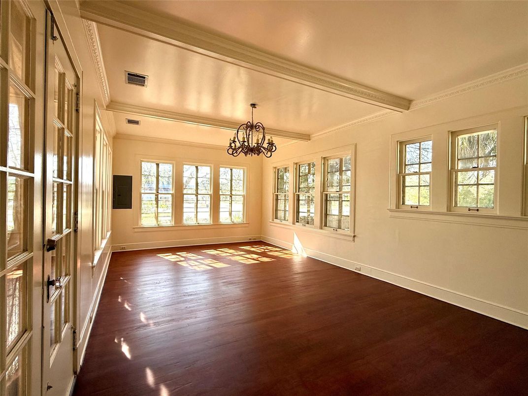 Chandelier, Empty room, Interior, Wood Texture Flooring