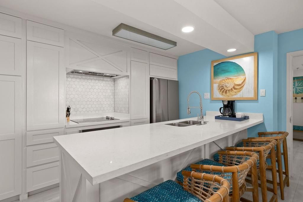 Interior, Kitchen, Recessed Lighting