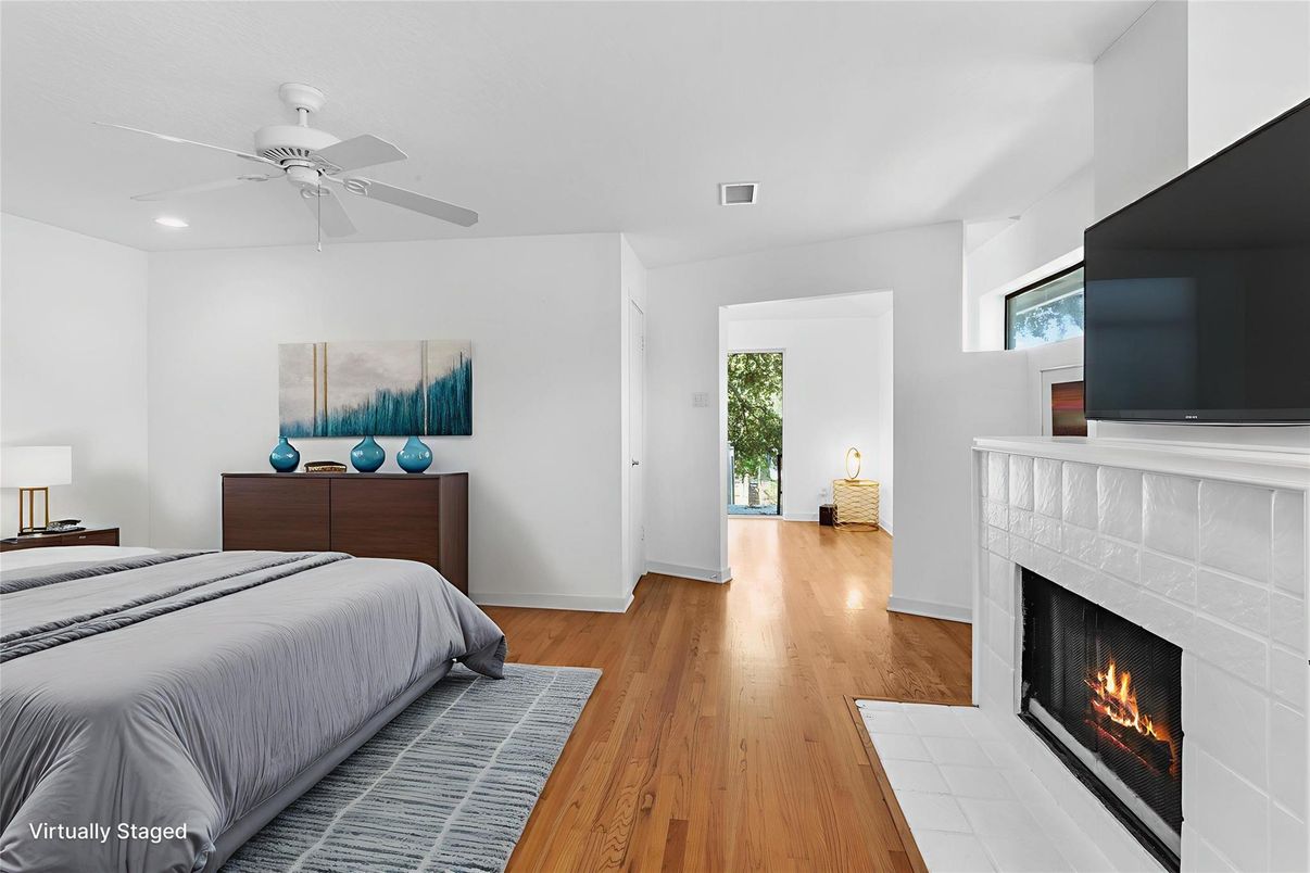 Bedroom, Fireplace, Interior, Recessed Lighting, Wood Texture Flooring