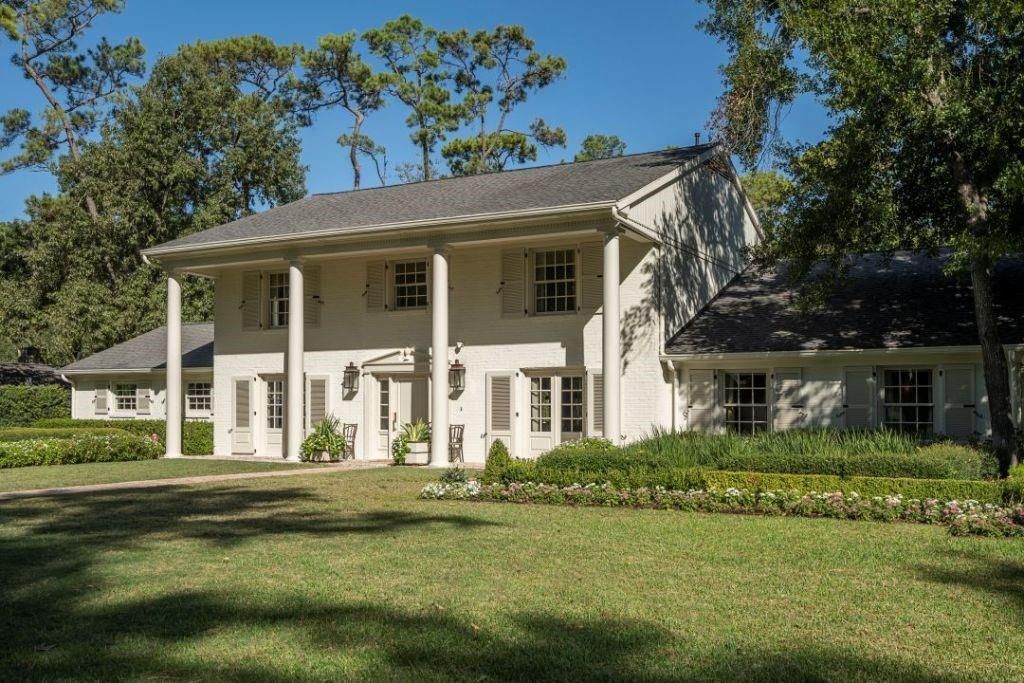 Exterior, Facade, Georgian