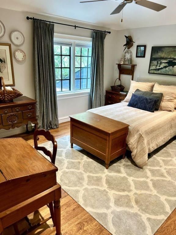 Bedroom, Interior, Water, Wood Texture Flooring