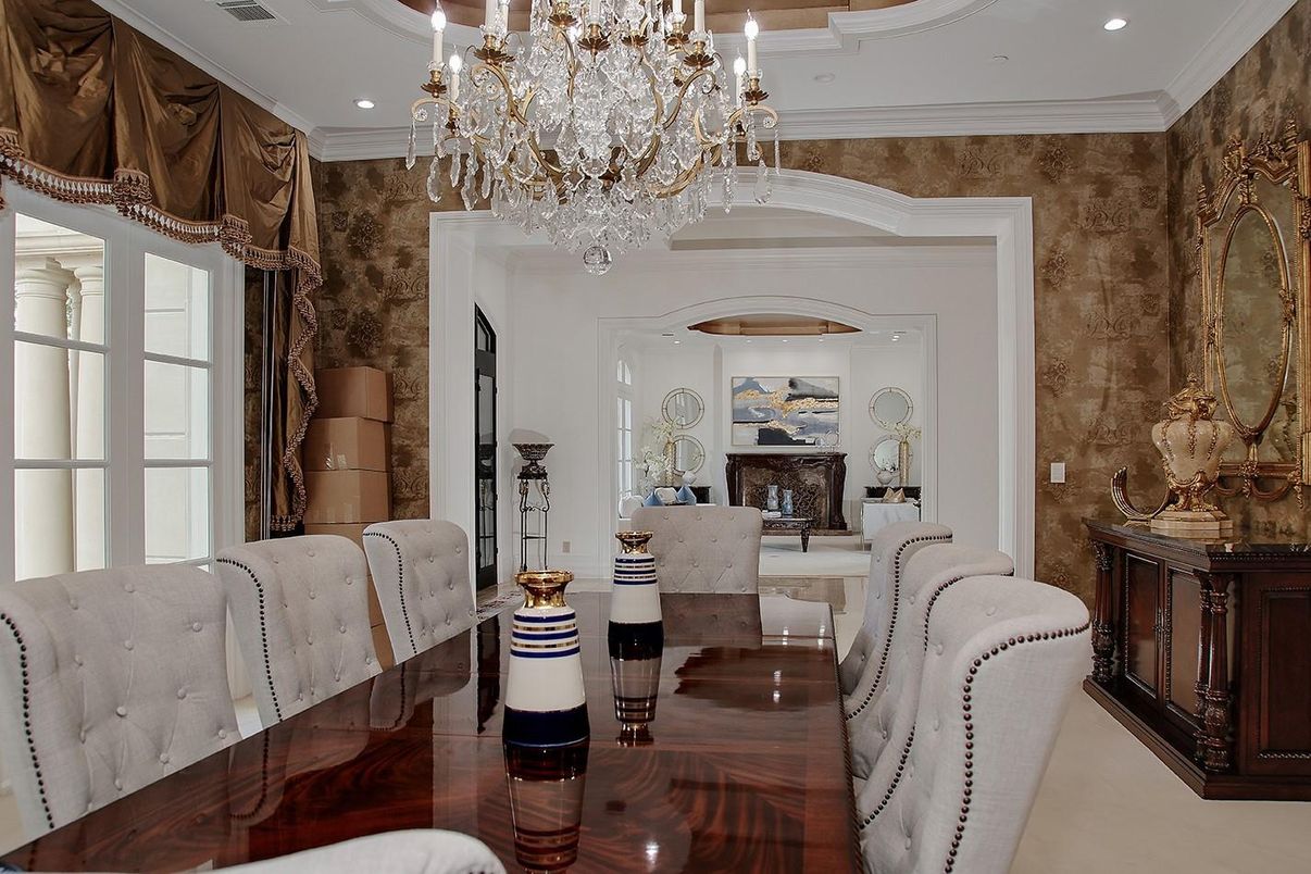 Chandelier, Dining room, Fireplace, Interior, Recessed Lighting