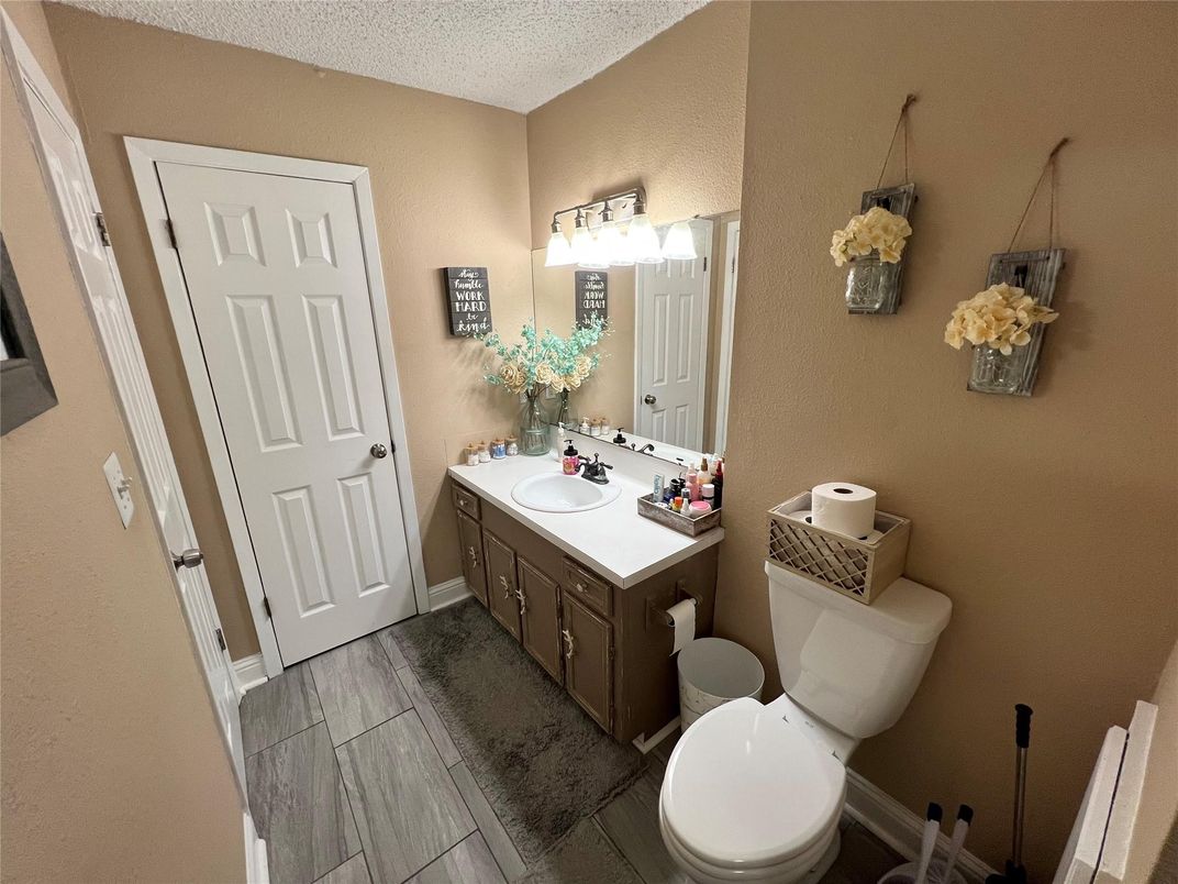 Bathroom, Dual Sink Vanities, Interior, Wood Texture Flooring