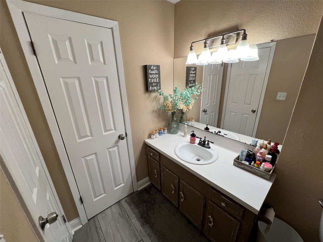 Bathroom, Dual Sink Vanities, Interior, Wood Texture Flooring