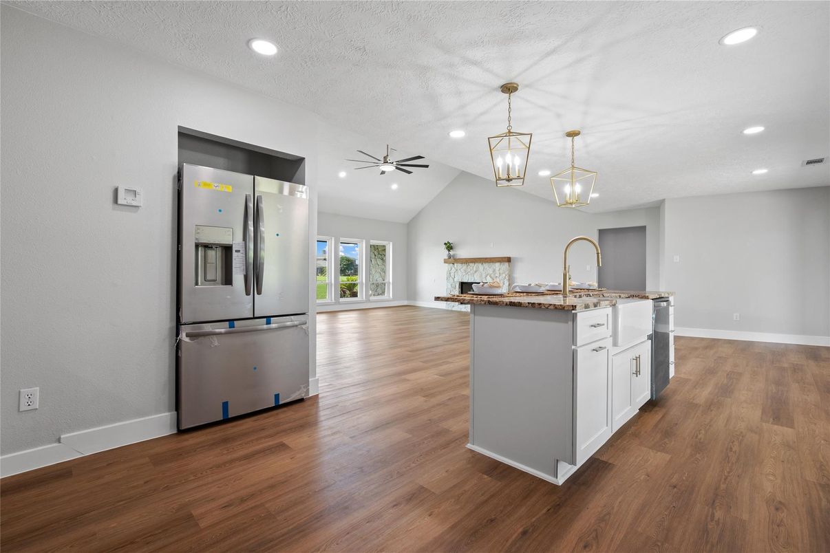 Interior, Kitchen, Pendant Lights, Recessed Lighting, Wood Texture Flooring