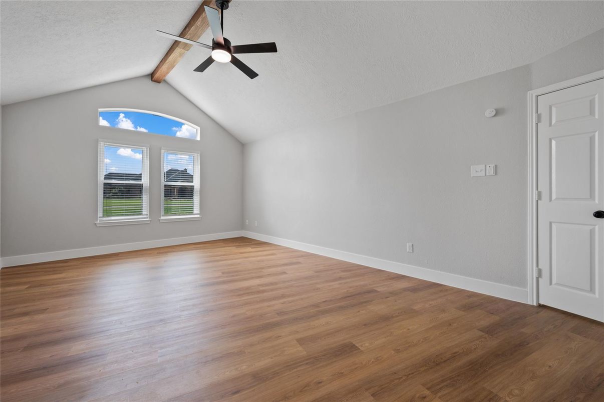 Empty room, Interior, Wooden Beams, Wood Texture Flooring
