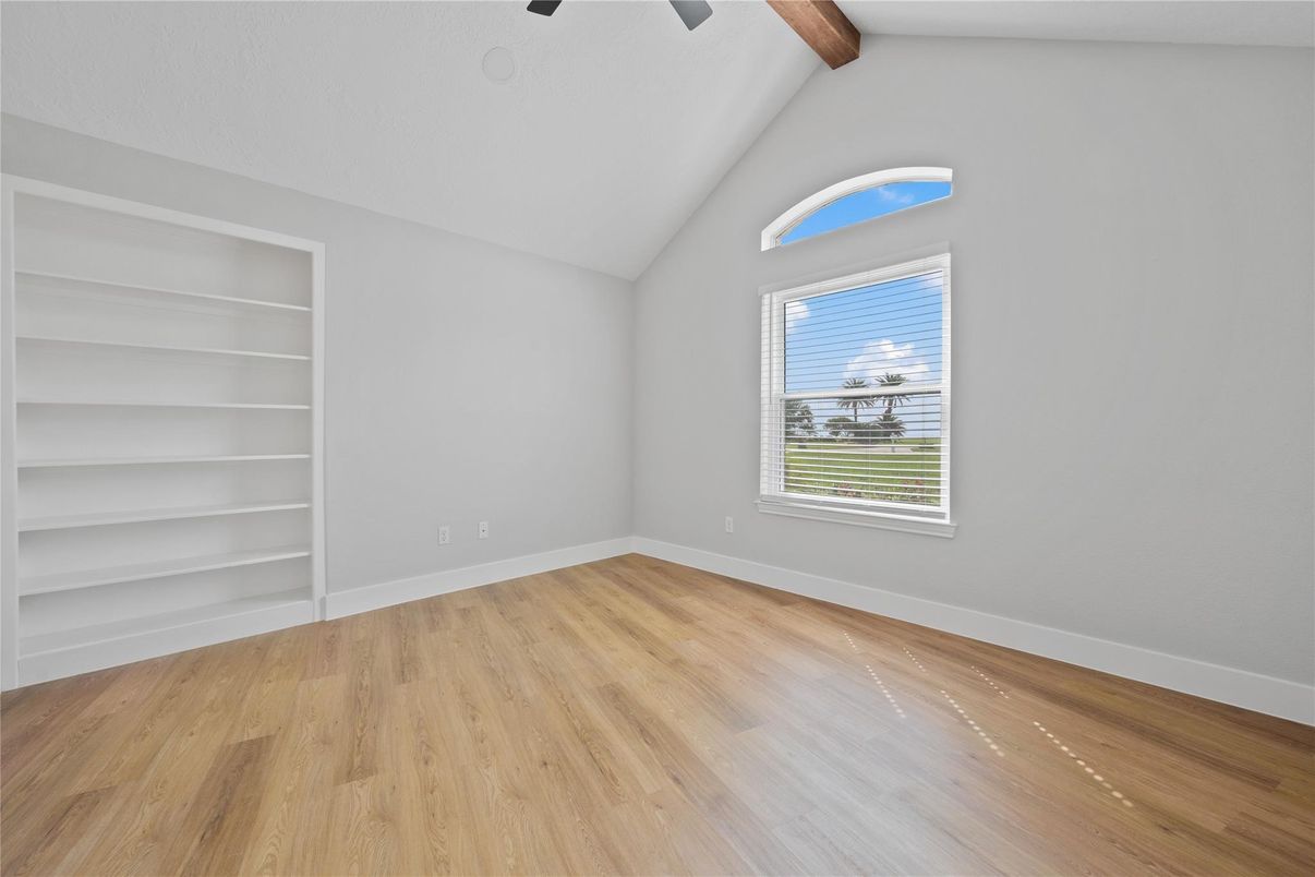 Empty room, Interior, Wooden Beams, Wood Texture Flooring