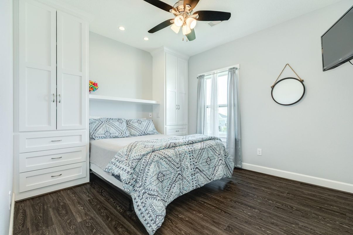 Bedroom, Interior, Recessed Lighting, Wood Texture Flooring