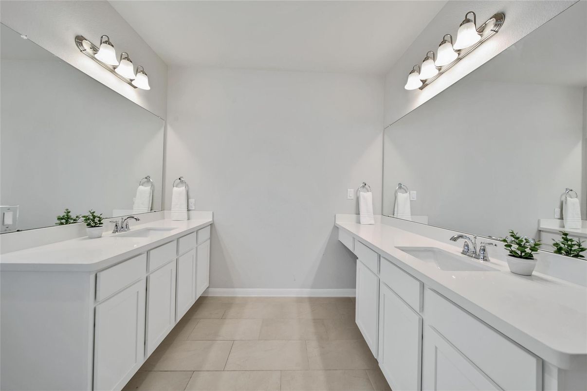 Bathroom, Dual Sink Vanities, Interior