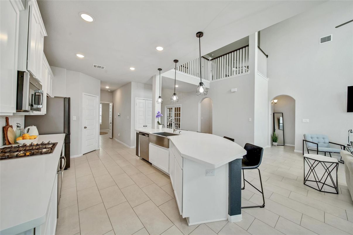 Interior, Kitchen, Pendant Lights, Recessed Lighting, Stainless Steel Appliances