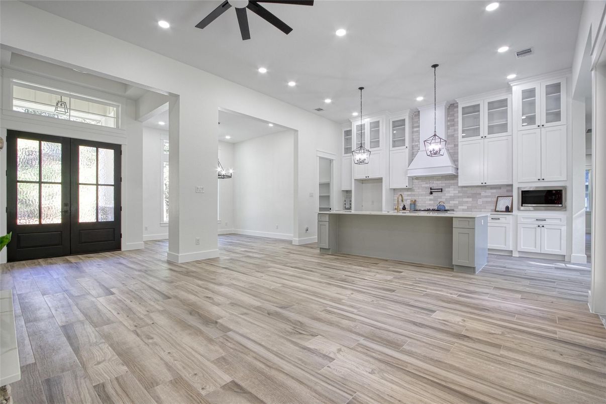 Interior, Kitchen, Pendant Lights, Recessed Lighting, Wood Texture Flooring