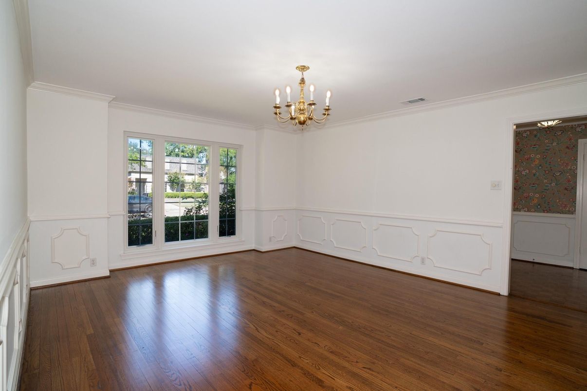 Chandelier, Empty room, Interior, Wood Texture Flooring