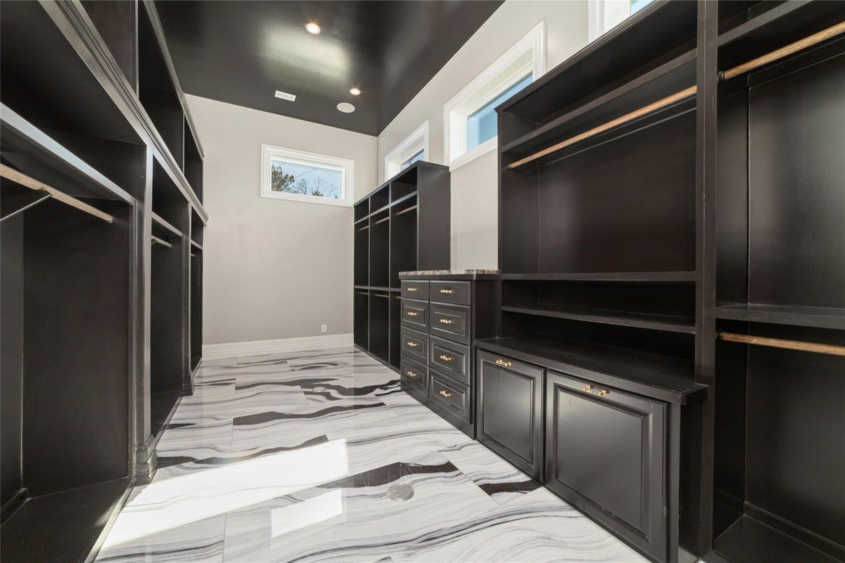 Interior, Marble, Recessed Lighting, Walk-in Closets