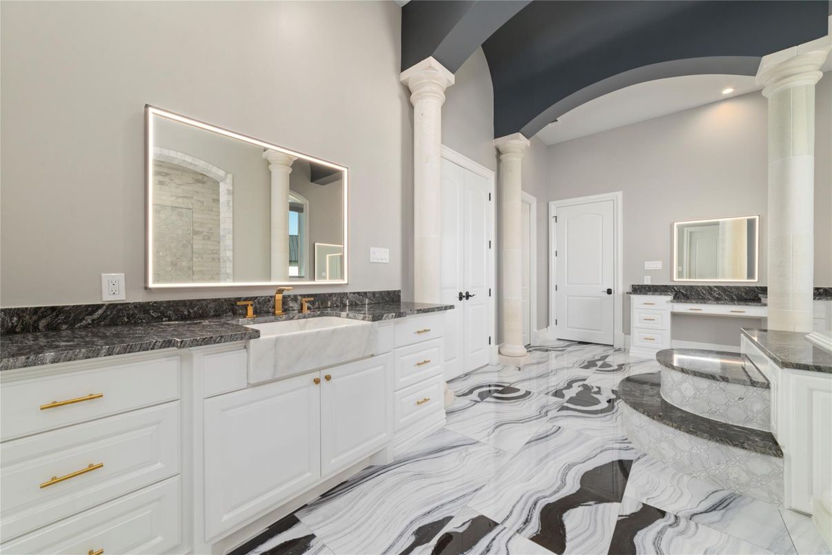 Bathroom, Dual Sink Vanities, Interior, Marble, Recessed Lighting