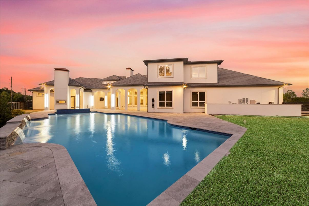 Backyard, Exterior, Pool