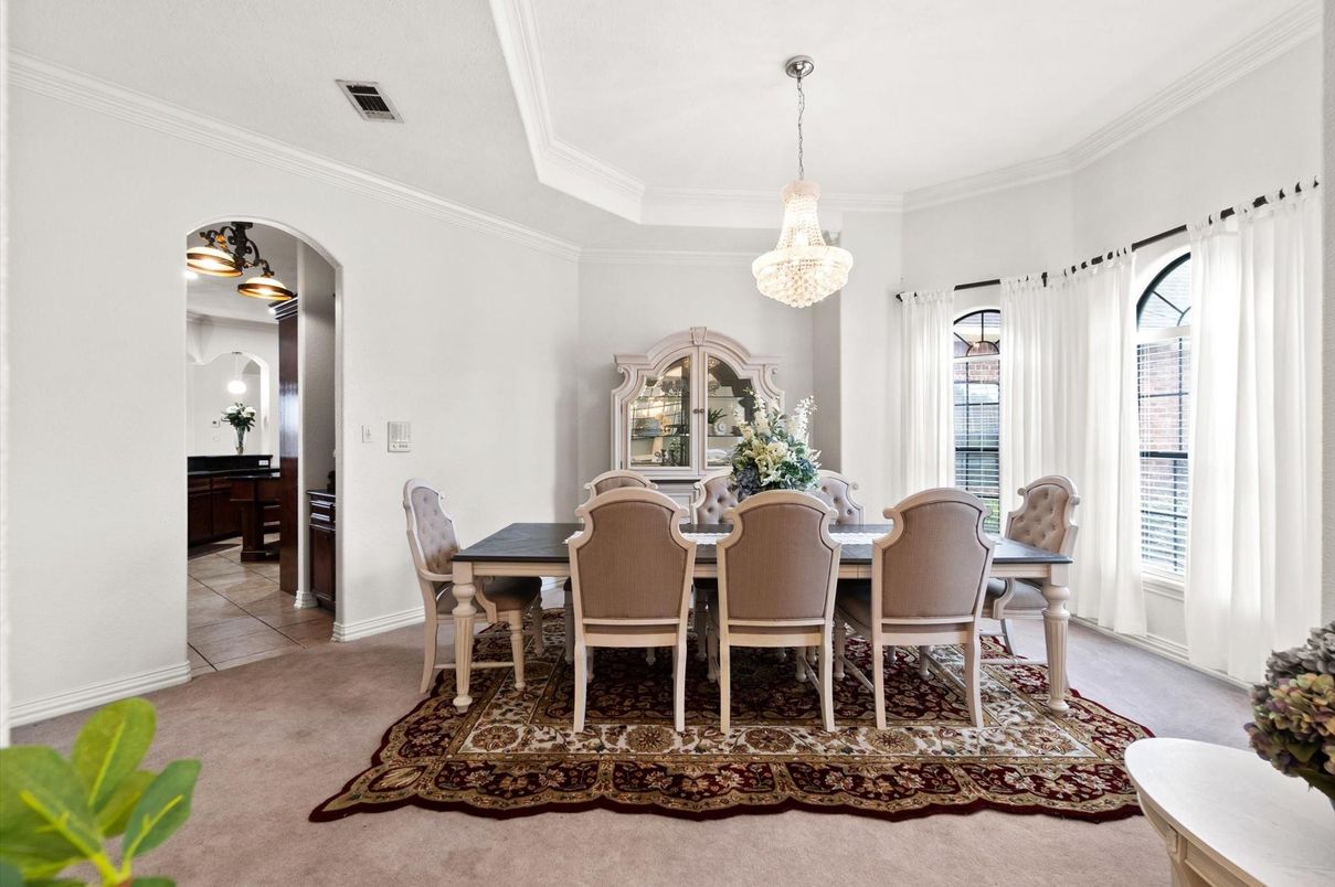Chandelier, Dining room, Interior
