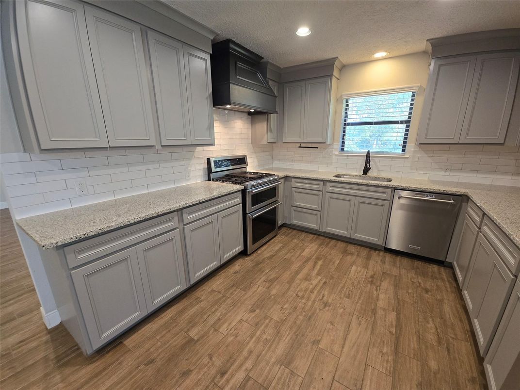 Interior, Kitchen, Recessed Lighting, Wood Texture Flooring