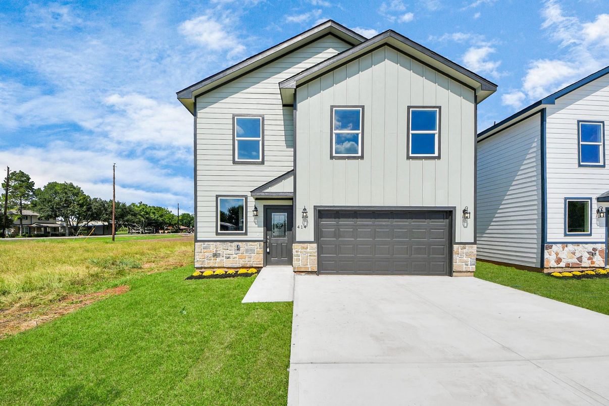 Attached, Backyard, Exterior, Facade, Farmhouse