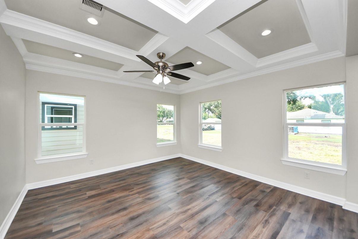 Empty room, Interior, Recessed Lighting, Wood Texture Flooring