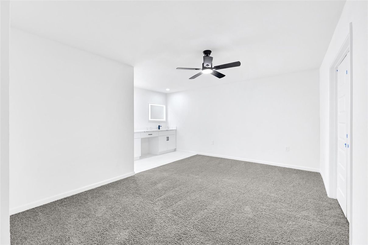 Empty room, Interior, Recessed Lighting
