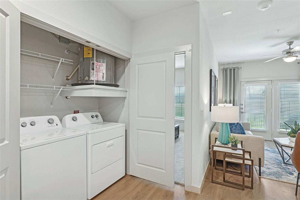 Interior, Utility Closets, Washer, Wood Texture Flooring