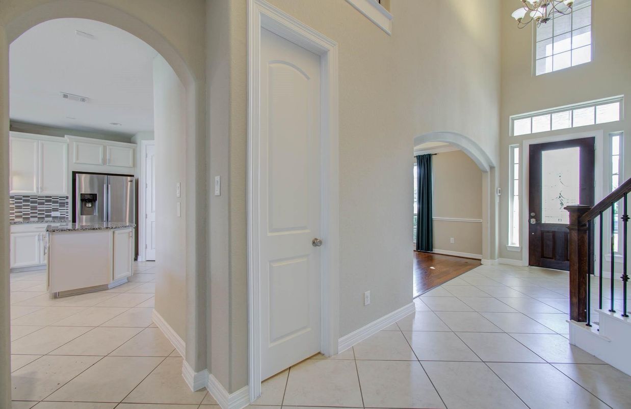 Chandelier, Interior, Kitchen, Recessed Lighting, Stainless Steel Appliances, Wood Texture Flooring