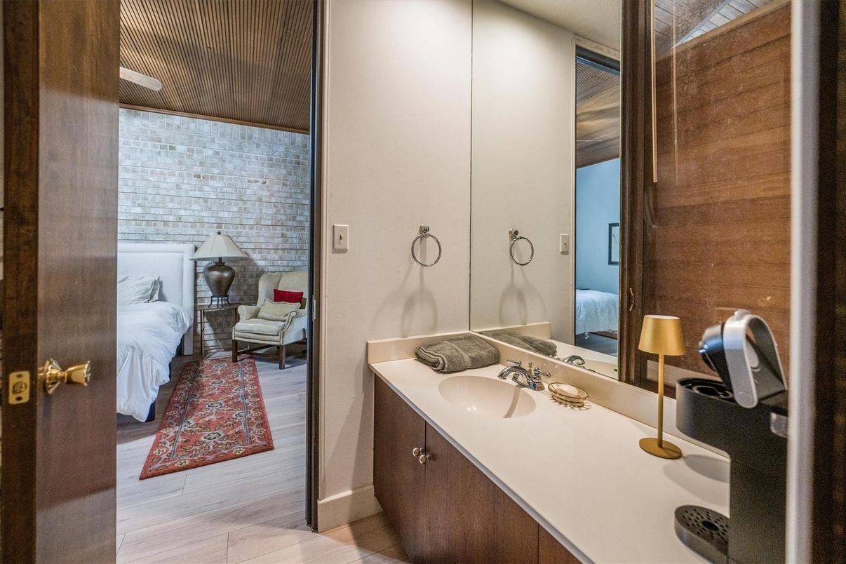 Bathroom, Dual Sink Vanities, Interior, Wood Texture Flooring