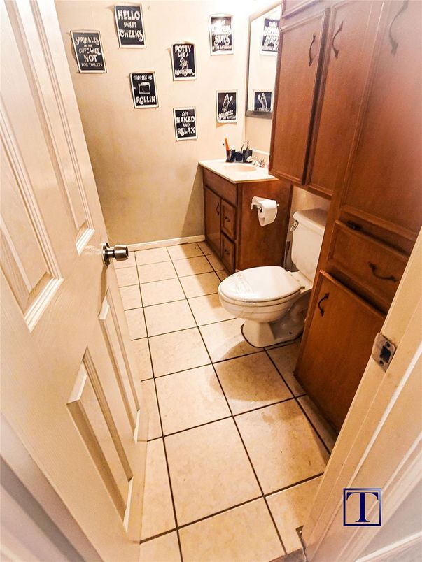 Bathroom, Interior