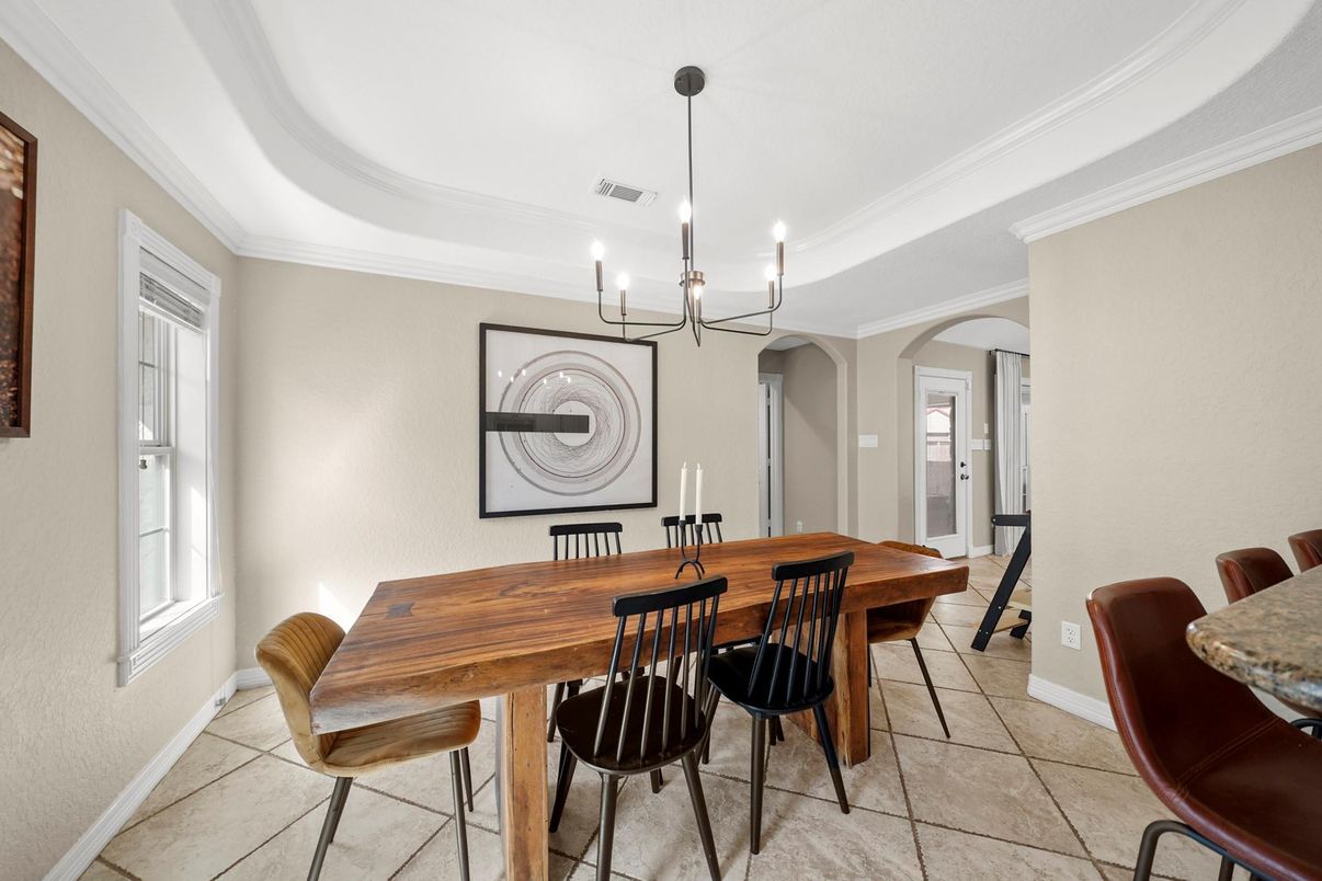 Chandelier, Dining room, Interior