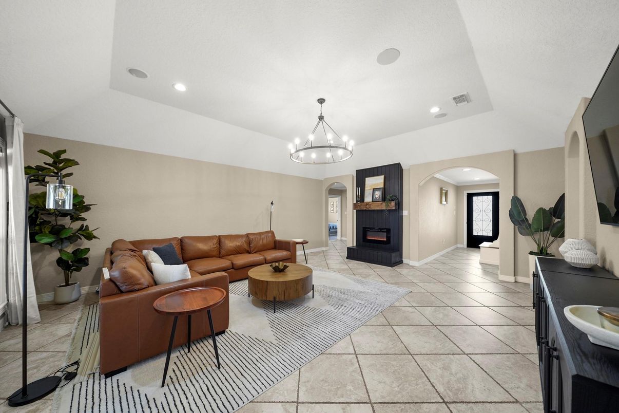 Chandelier, Fireplace, Interior, Living room, Recessed Lighting