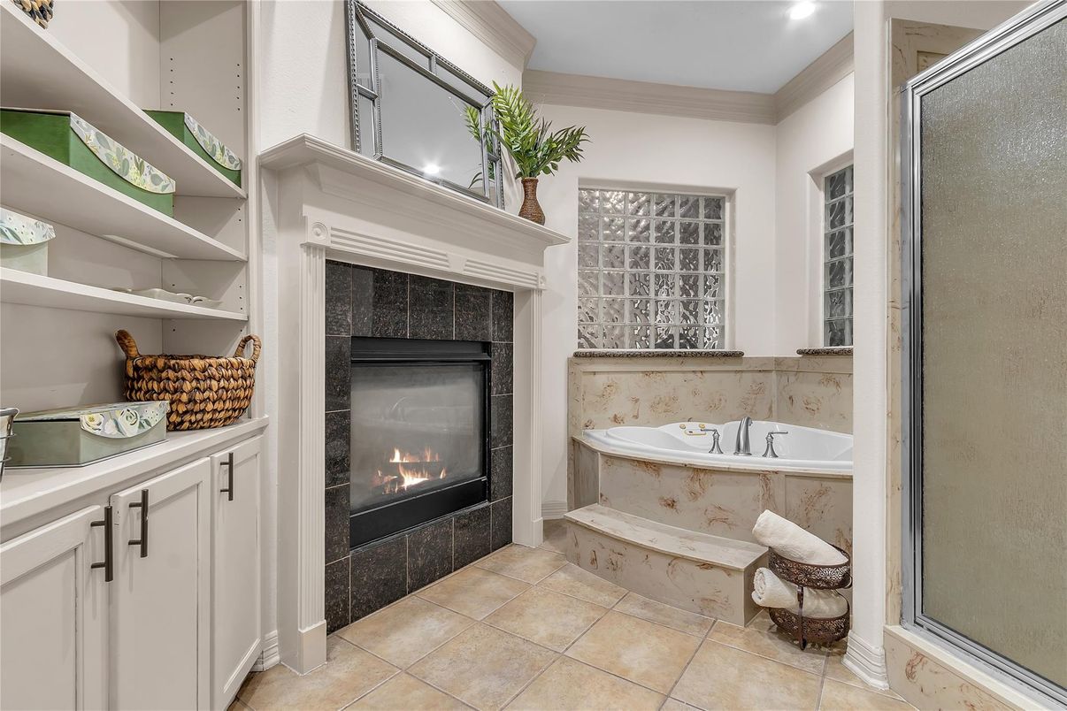 Bathroom, Fireplace, Interior, Recessed Lighting