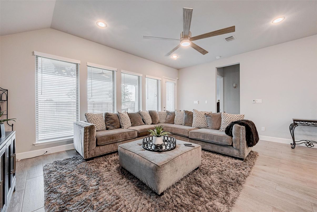 Interior, Living room, Recessed Lighting, Wood Texture Flooring