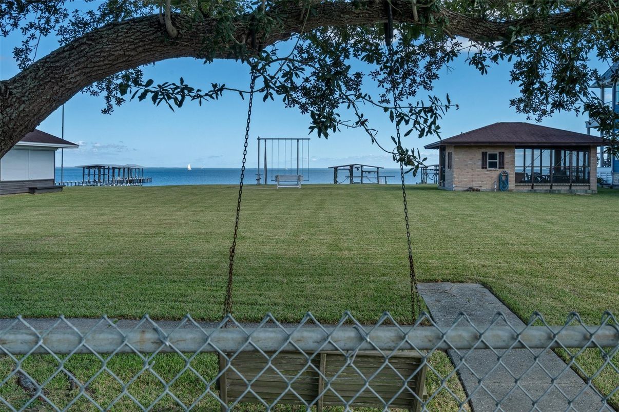 Backyard, Exterior, Water