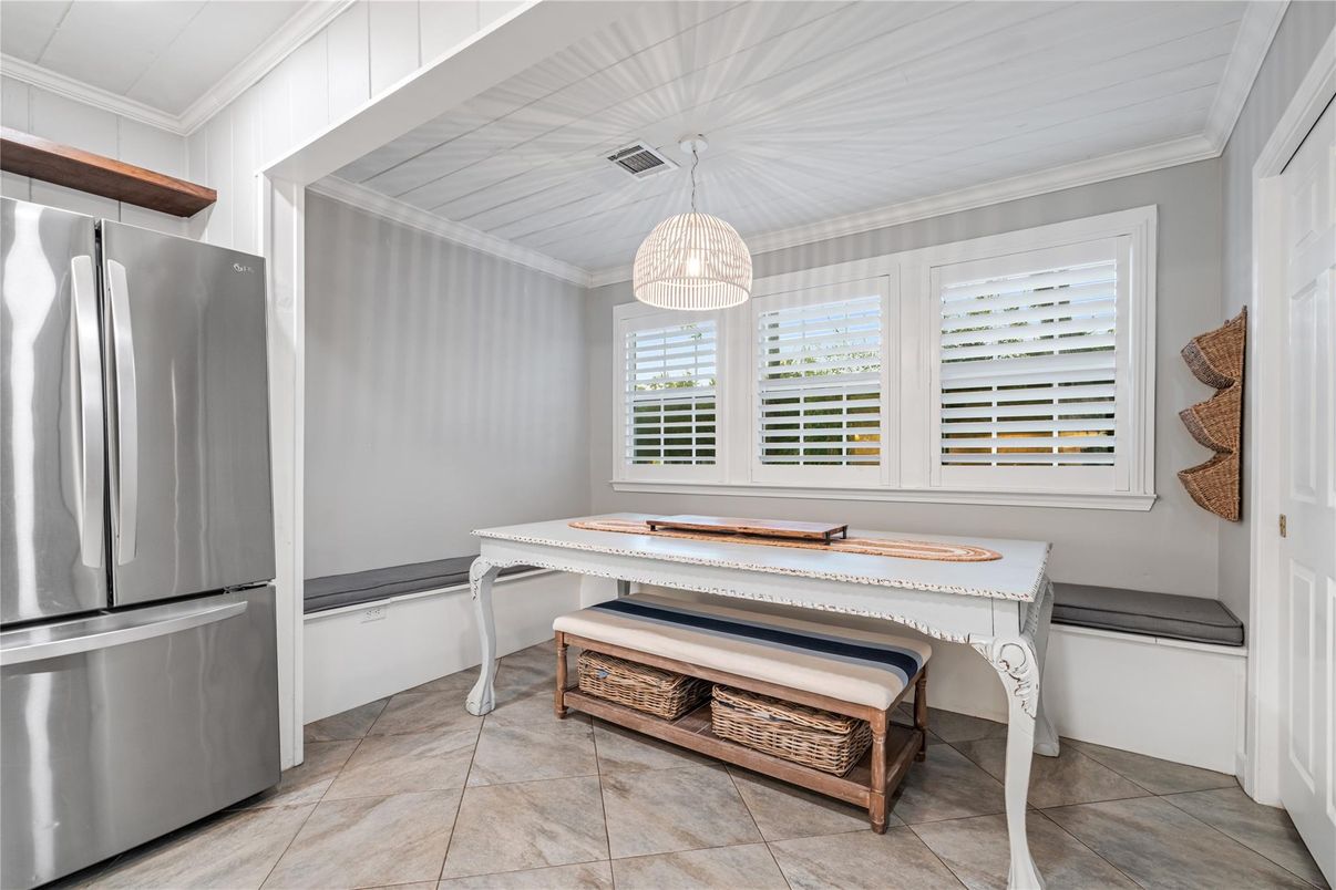 Interior, Pendant Lights, Stainless Steel Appliances