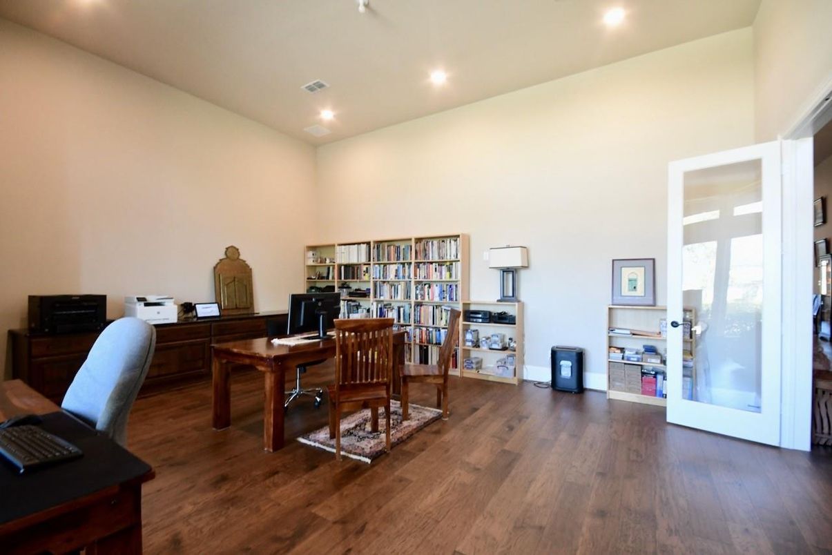 Home Office, Interior, Recessed Lighting, Wood Texture Flooring