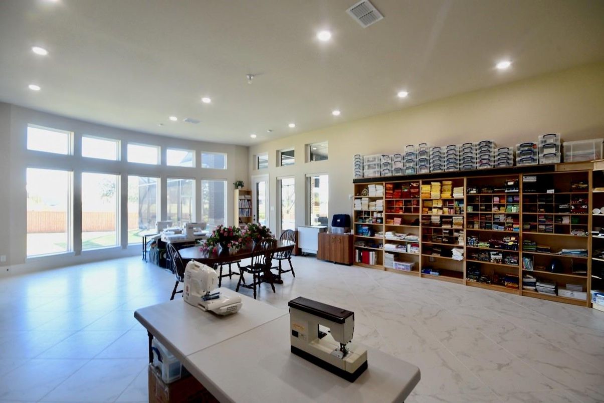 Dining room, Interior, Marble, Recessed Lighting
