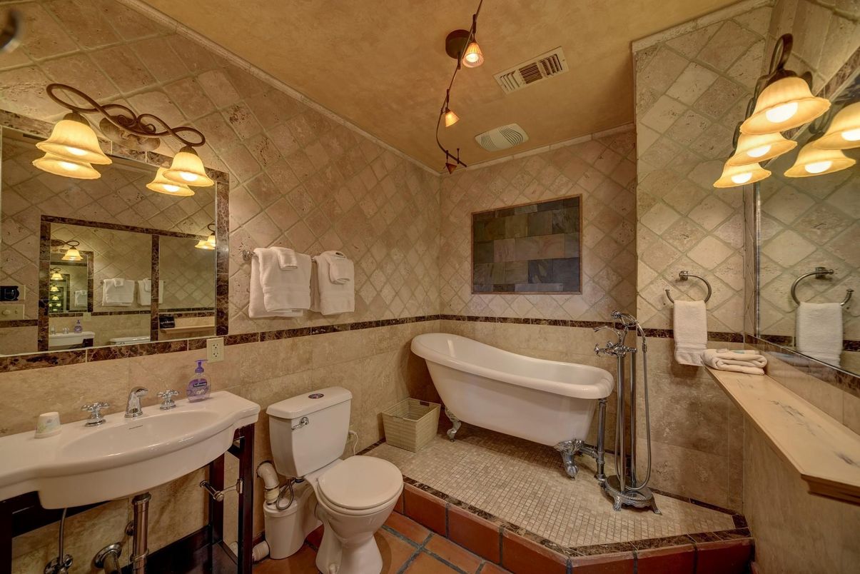 Bathroom, Free Standing Baths, Interior