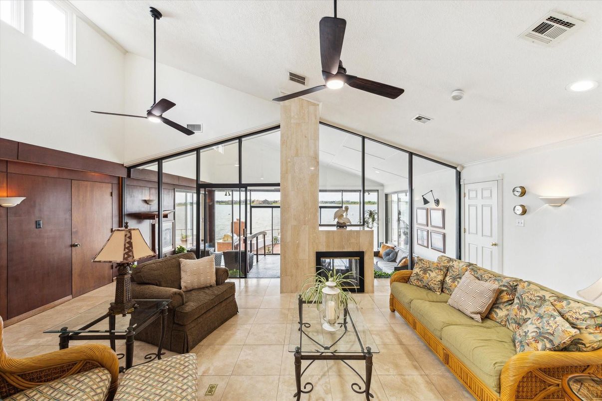 Fireplace, Interior, Living room, Recessed Lighting