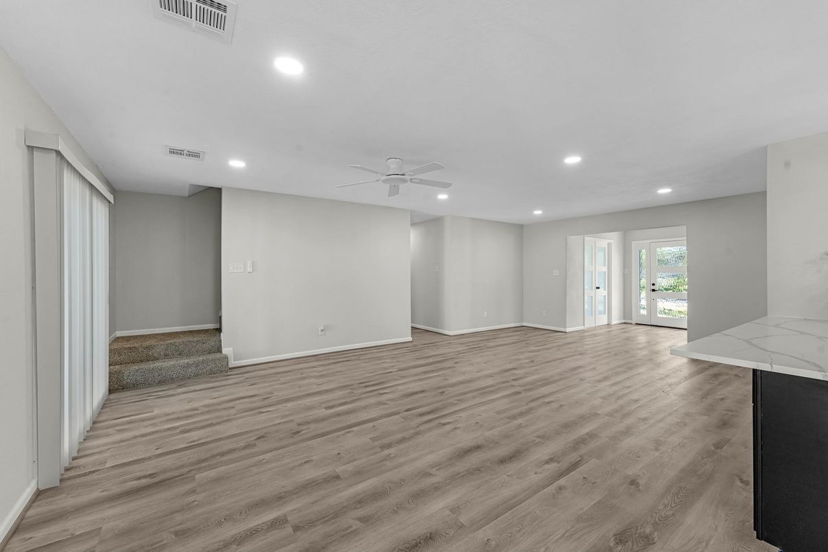 Empty room, Interior, Recessed Lighting, Wood Texture Flooring