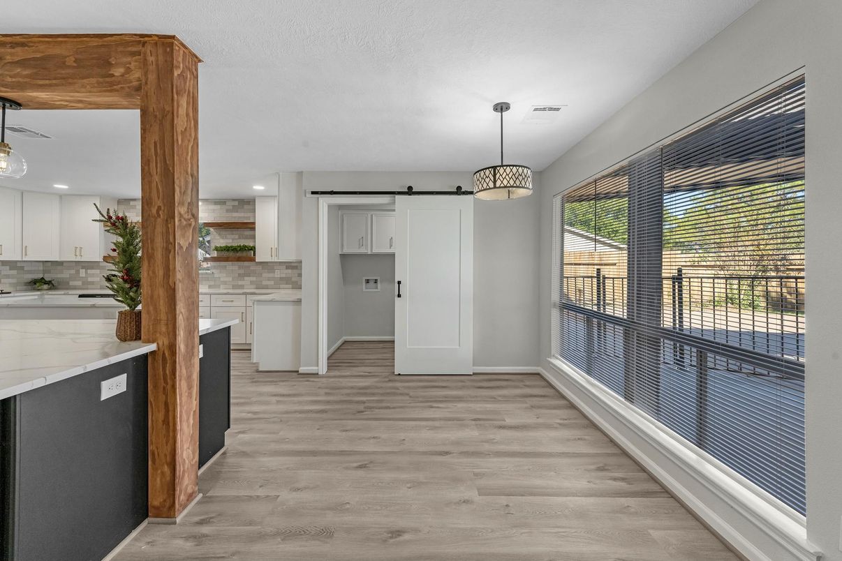 Interior, Kitchen, Pendant Lights, Recessed Lighting, Wood Texture Flooring