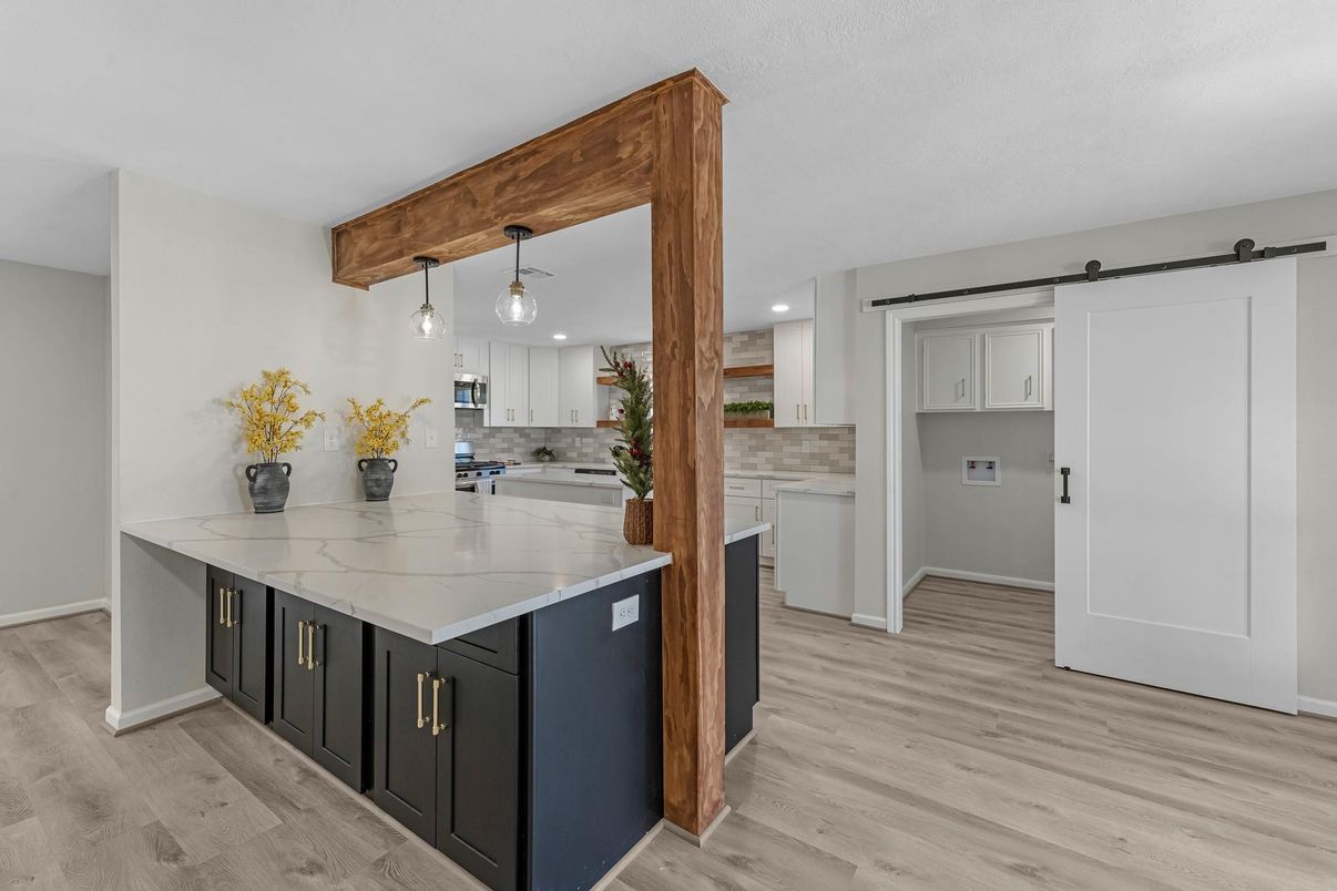 Interior, Kitchen, Pendant Lights, Recessed Lighting, Wooden Beams, Wood Texture Flooring