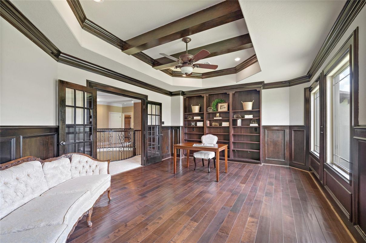 Home Office, Interior, Recessed Lighting, Wooden Beams, Wood Texture Flooring