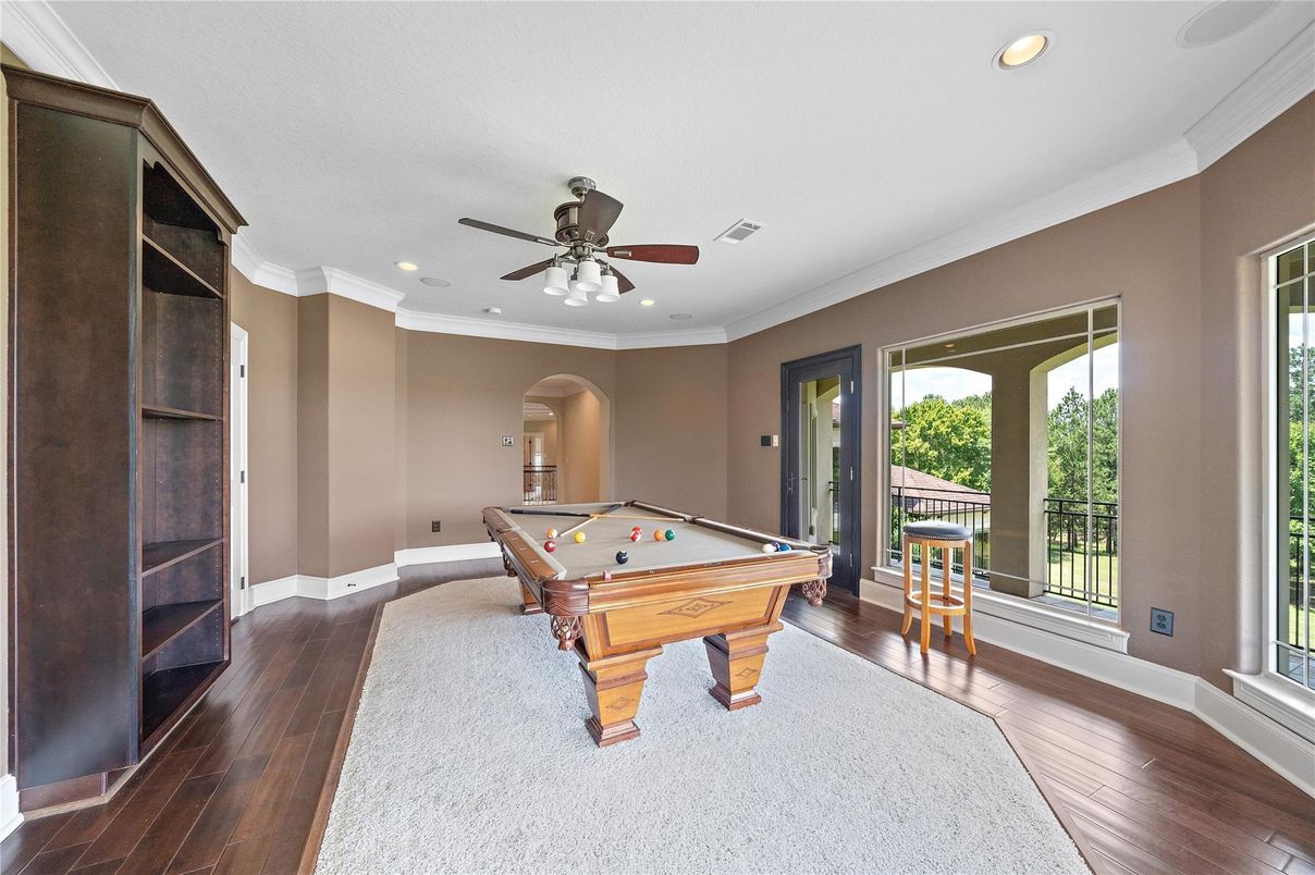 Billiard Table, Game Room, Interior, Recessed Lighting, Wood Texture Flooring