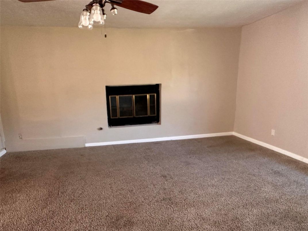 Empty room, Fireplace, Interior