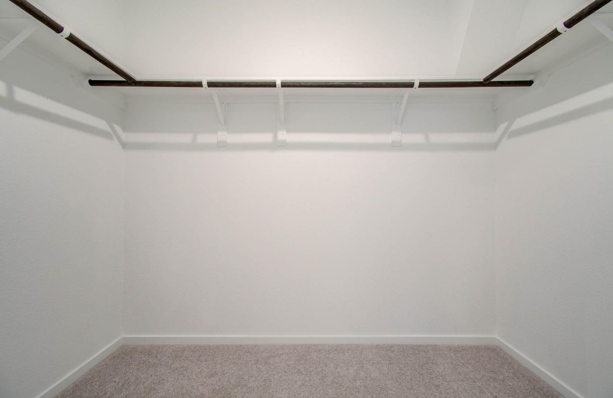 Empty room, Interior, Walk-in Closets