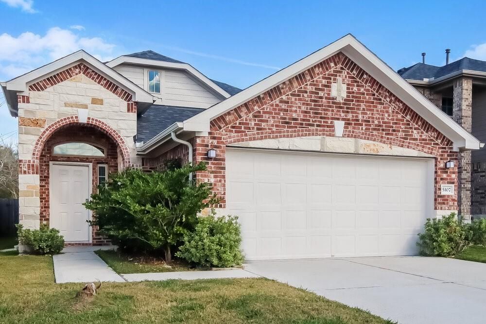 Attached, Exterior, Facade, Brick Facade, Brick Traditional